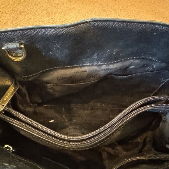 Michael Michael Kors Saffiano Leather Top Handle Black Handbag Purse - Picture 4 of 4